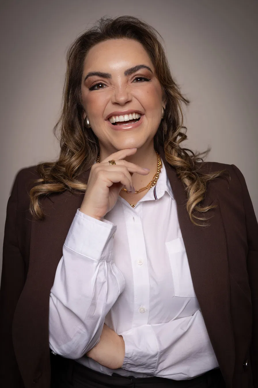 Duda Dornela, estrategista de comunicação digital